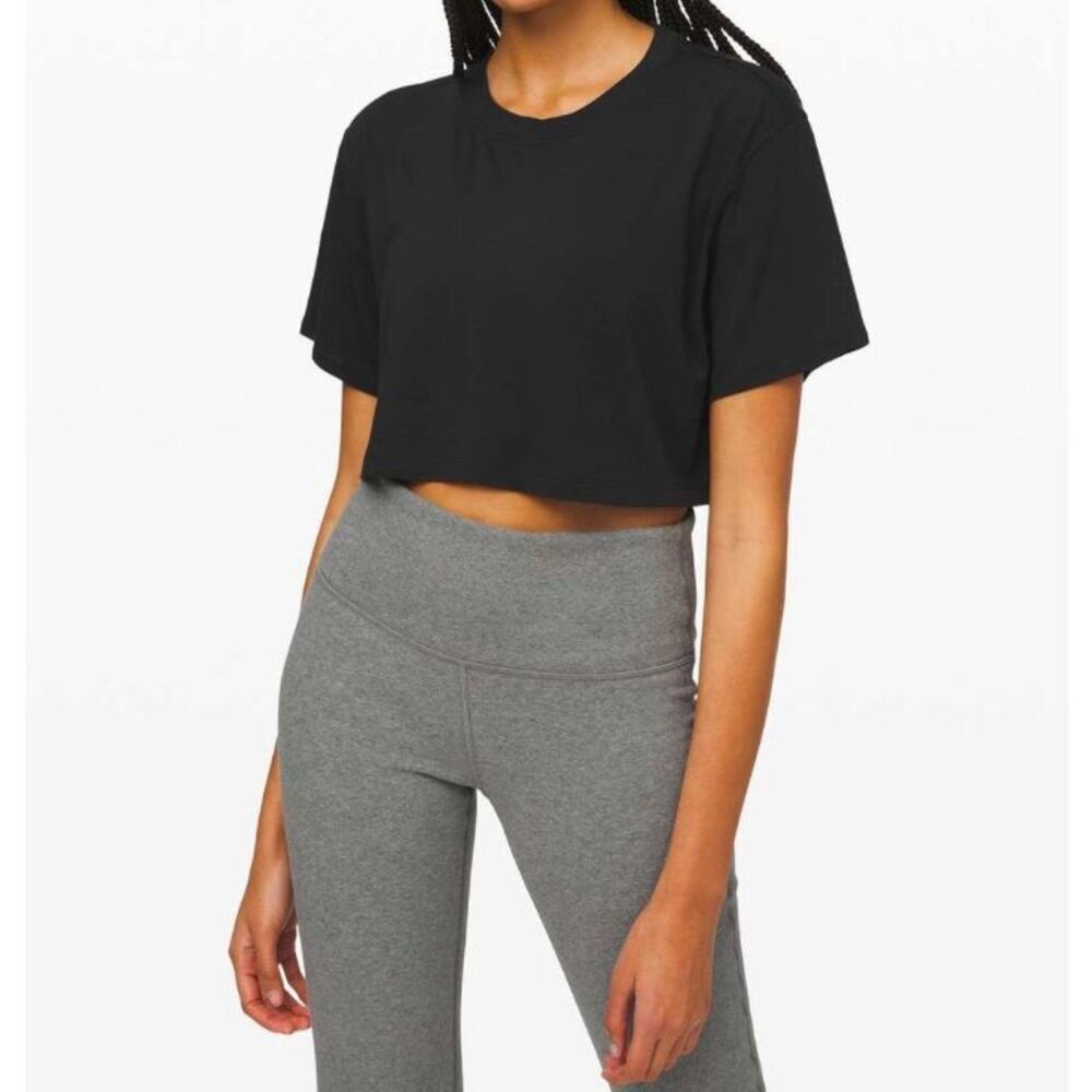 Lululemon All Yours Boyfriend Tee *Cropped, Black, Next-to-New, Size 8